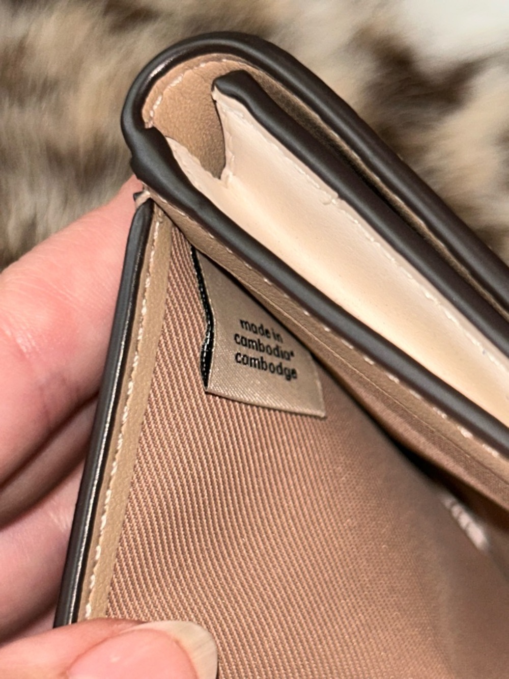 Coach Eliza Small Wallet in Signature Canvas CP255 in Gold/Light Khaki Chalk - Picture 10 of 14